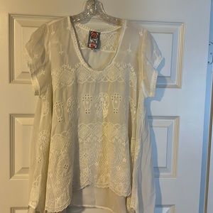 Johnny Was swing embroidered blouse - size medium